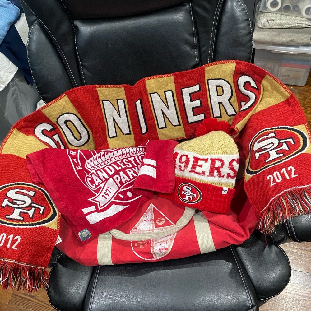 San Francisco 49ers bundle duffle bag beanie scarf and towel